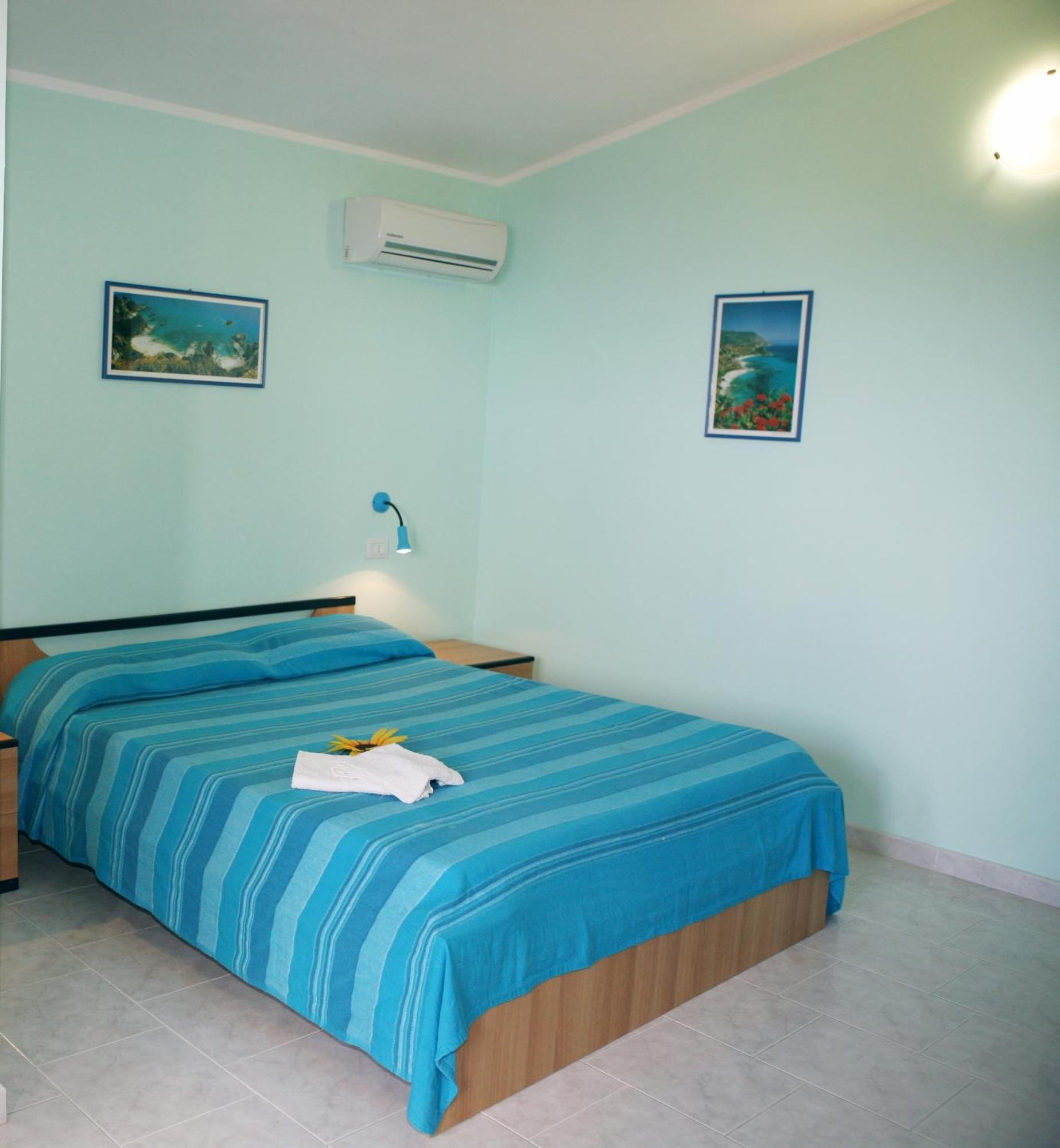A Turri Hotel Capo Vaticano Eksteriør billede